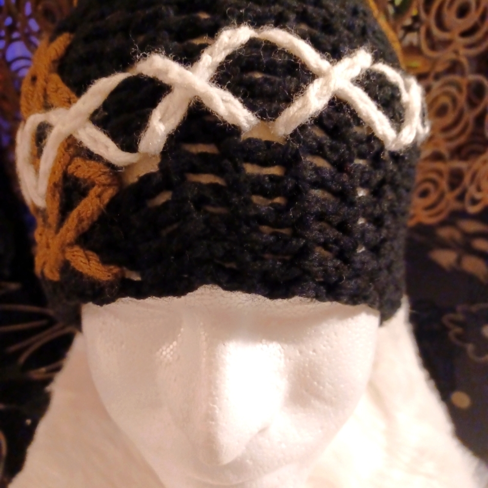 "Sold off line" New black Parachute hat